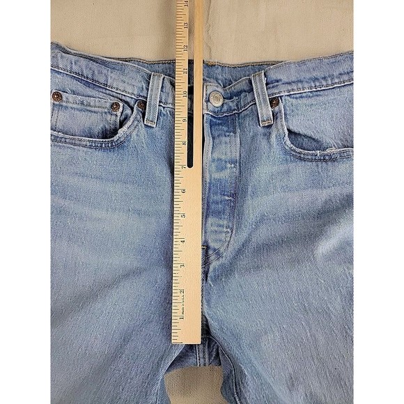 Levis 501 Jeans Mens 28x28 * Button Fly Light Blue Mid Rise Stretch Distressed - Picture 11 of 16